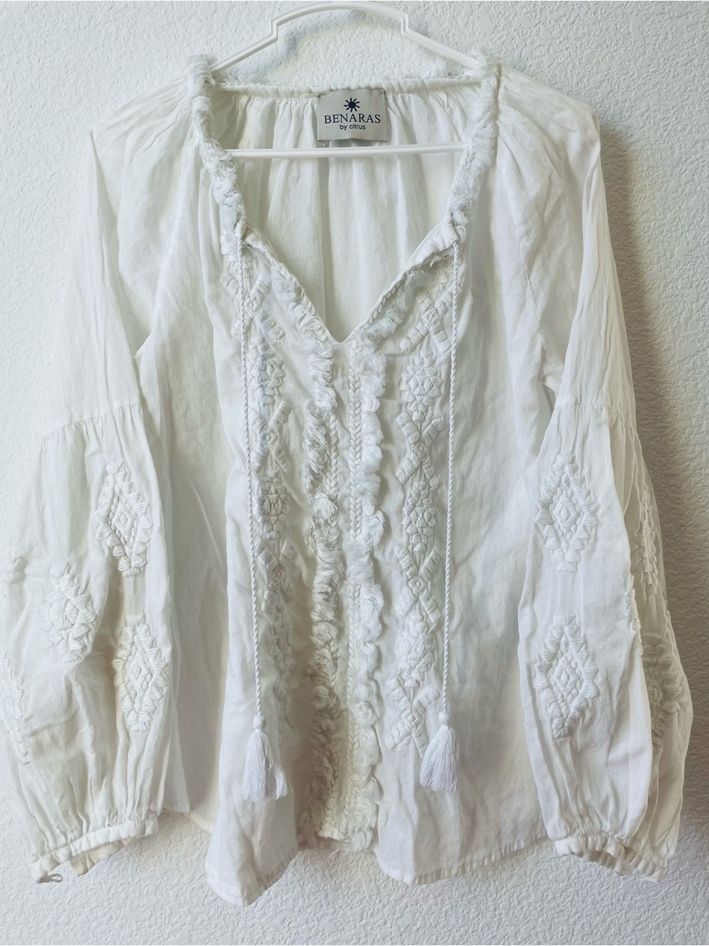 Benaras White Embroidered Peasant Blouse (Resortwear & Boho Luxe)